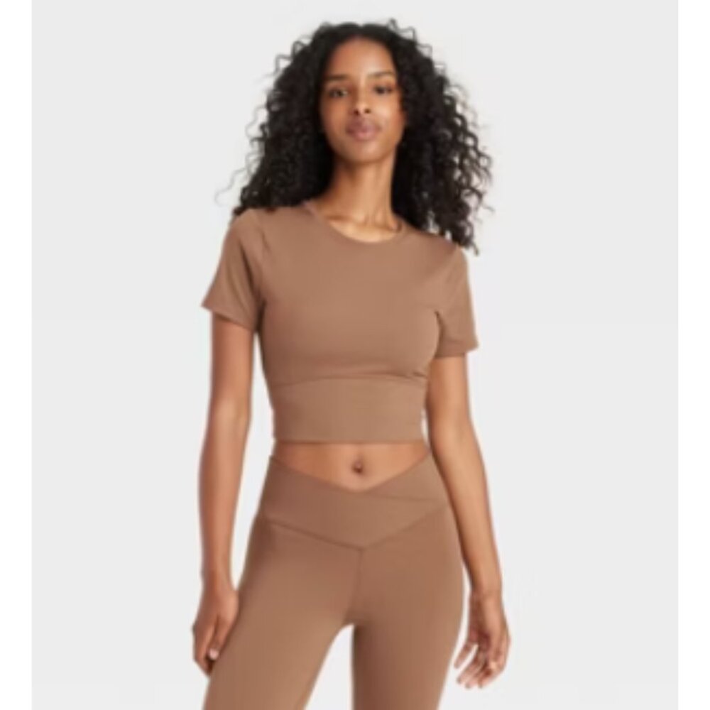 NWT JoyLab Women's XS Mocha Brown Activewear Cropped Fit Short Sleeve Tee Shirt